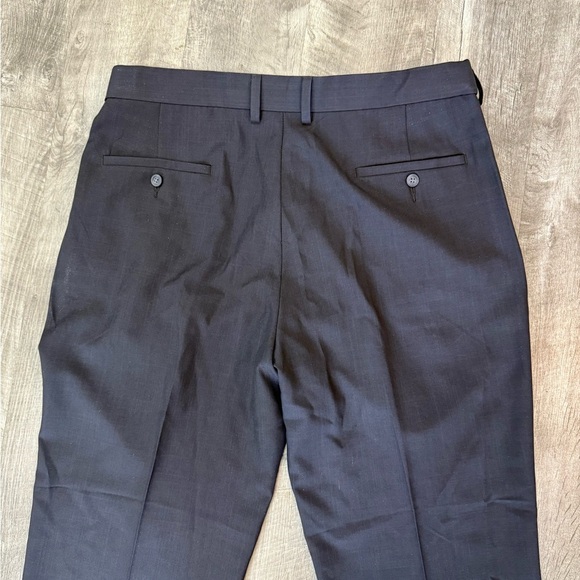 Haggar Clothing - Men's Black Dress Pants Size 36x30 - Picture 4 of 6